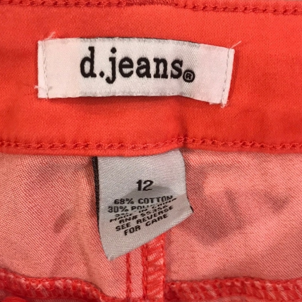 d.Jean's High Rise Jeggings - Picture 4 of 4